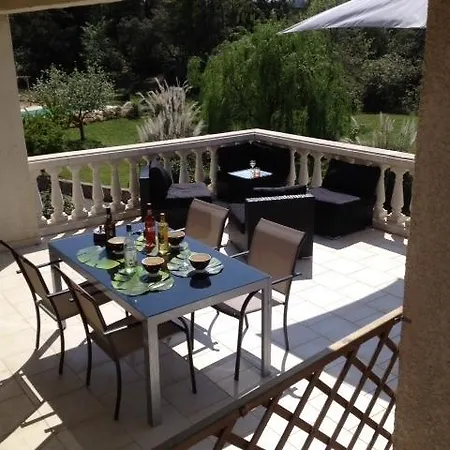 La Bastide De L'issole * Besse-sur-Issole